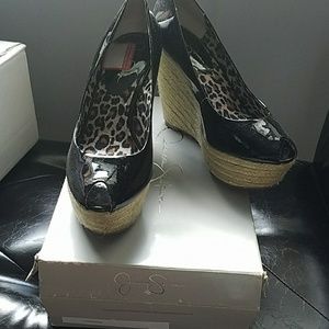 Jessica Simpson wedges